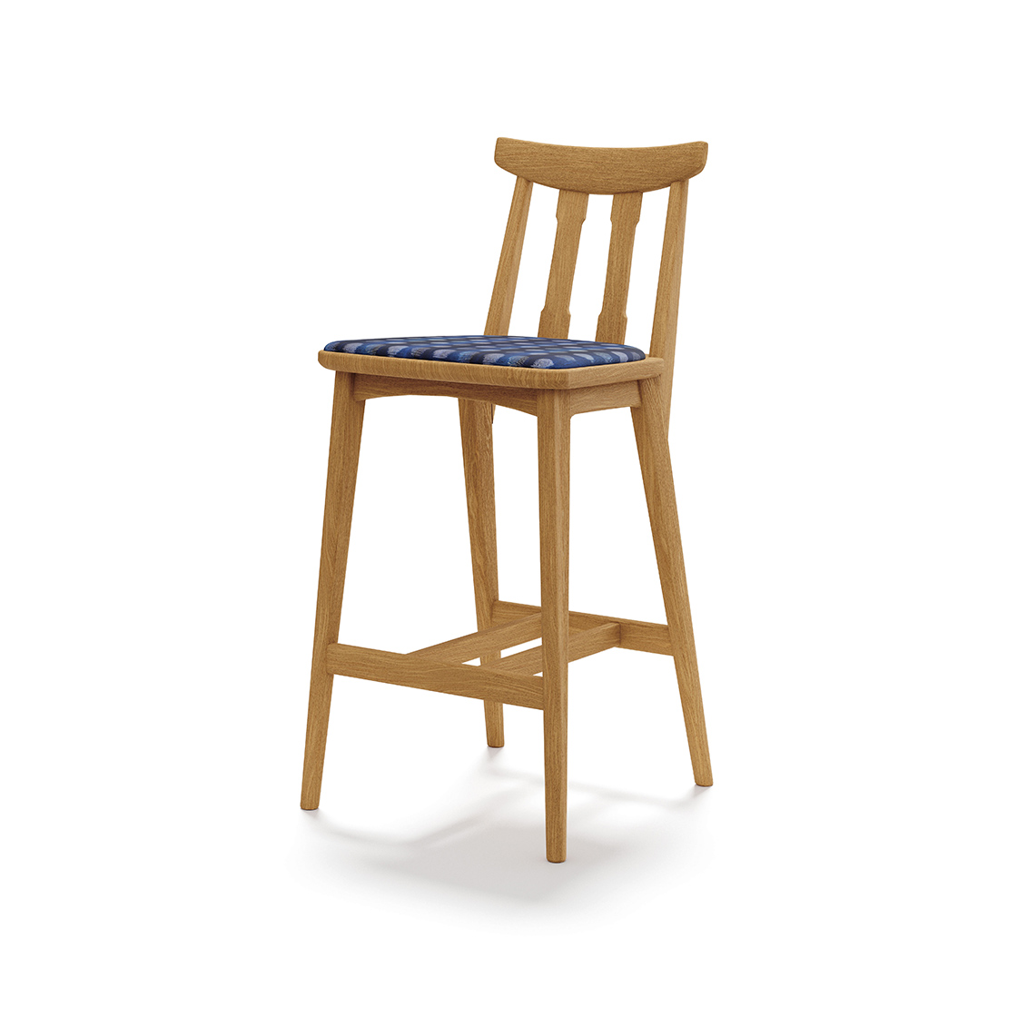 05_AKITSUKIカウンターチェア_斜め前